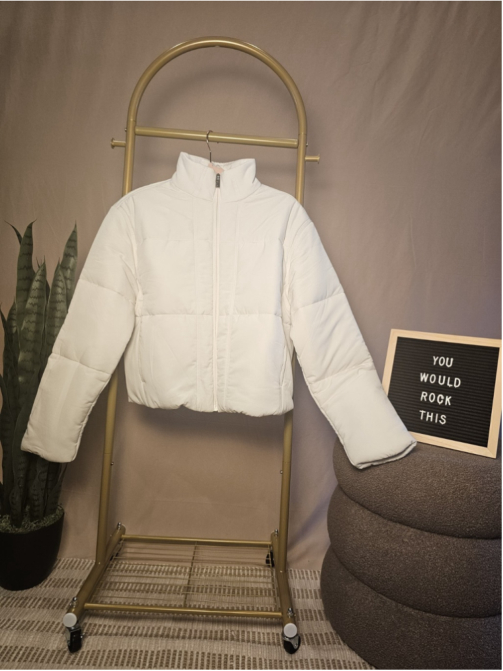 TravisMathew Women's White Quilted Puffer Jacket Full Zip Short Size M